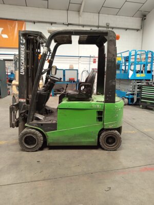 CARRETILLA ELEVADORA ELÉCTRICA NISSAN 12