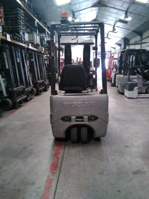 CARRETILLA ELEVADORA ELÉCTRICA NISSAN 10