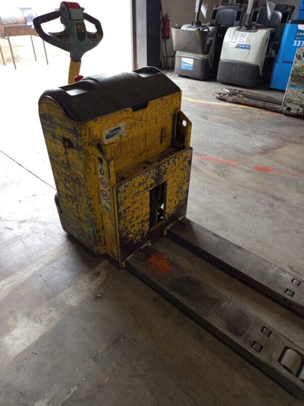 TRANSPALETA ELECTRICA HYSTER