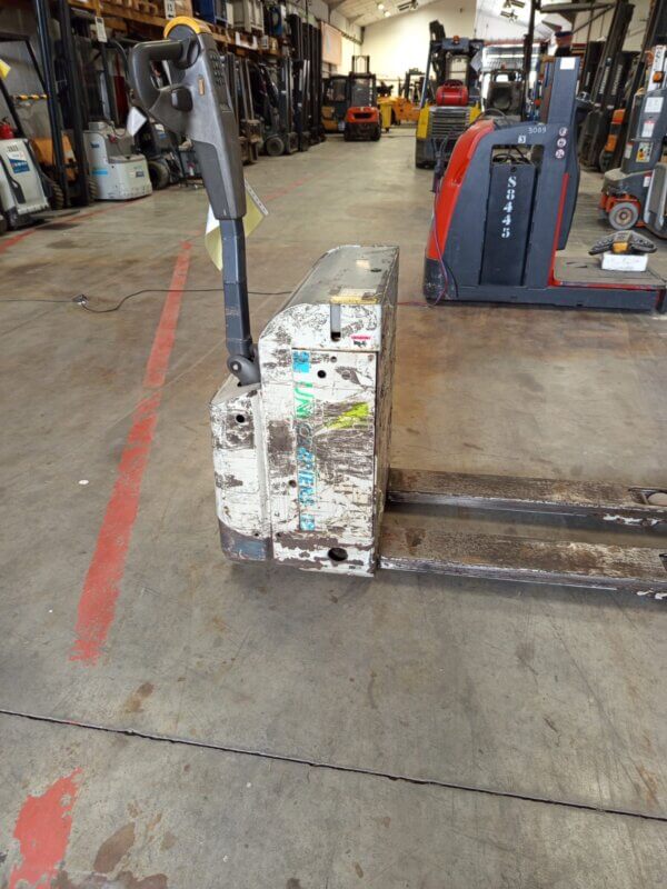 TRANSPALETA ELECTRICA UNICARRIERS