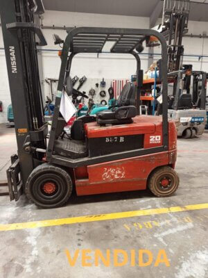 CARRETILLA ELEVADORA ELÉCTRICA NISSAN