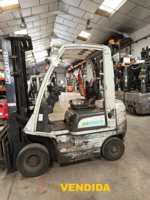 CARRETILLA ELEVADORA DIÉSEL NISSAN 2