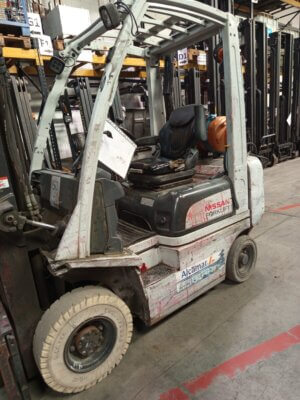 CARRETILLA ELEVADORA GAS NISSAN